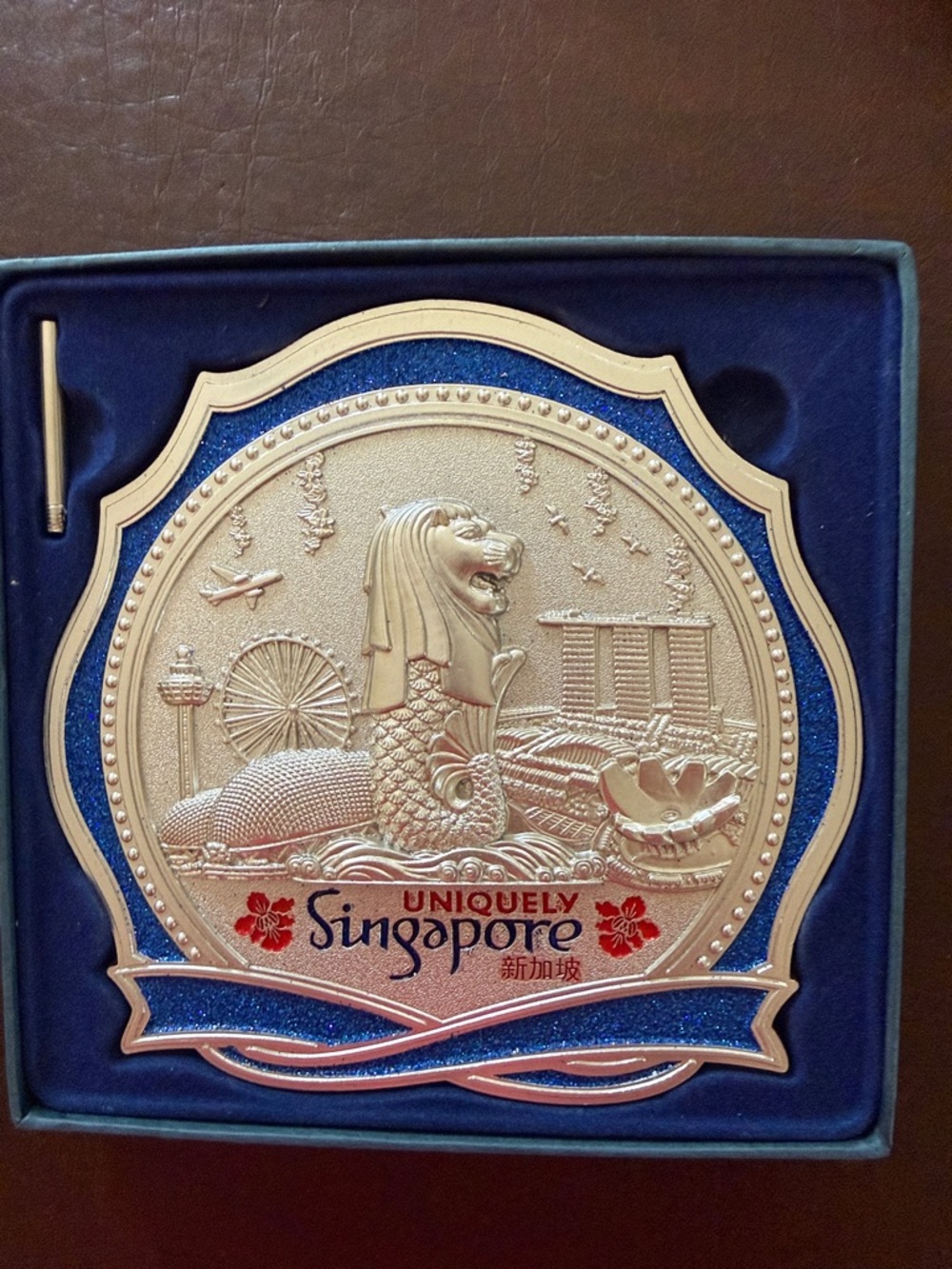 Uniquely Singapore Silver Souvenir Medallion – Blue Display